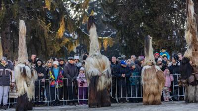 Парад на красота и традиции в Разлог