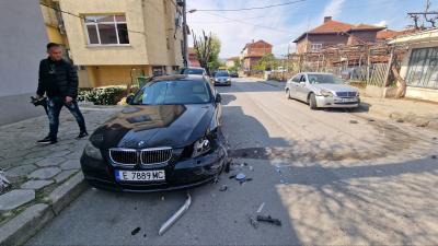 Студент от Петрич потроши 4-ри паркирани автомобила в Благоевград