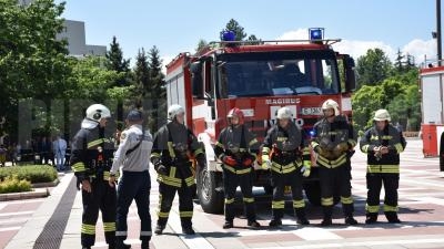 Учение!Пожар избухна в община Благоевград, изкараха пострадали