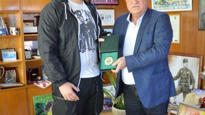 Любимците от ТВ формати Бояна и Осман се срещнаха с кмета на Гоце Делчев