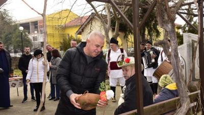 С водосвет и зарязване на лозята в Черниче бе отбелязан Трифон Зарезан