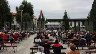 Празничен концерт завладя сърцата на банскалии за празника на града