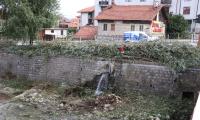 Започна почистването на река Глазне в Банско