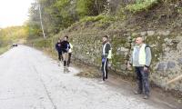 Добрият пример! Обединени жителите на село Долно Осеново почистиха пътя за селото си