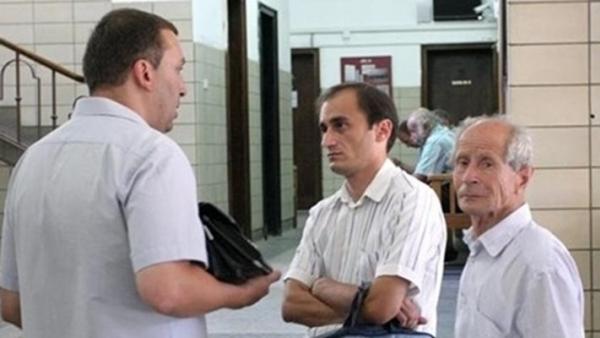 Арестуваха пак благоевградски адвокат за блудство с момчета