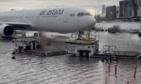 Българи са блокирани на летище в Дубай заради наводненията