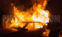 Лек автомобил и микробус горяха в Пиринско