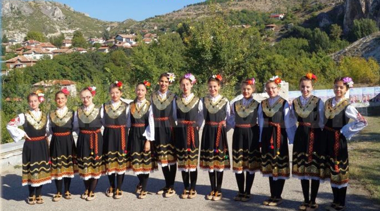 Село Илинденци се стяга за тридневен събор