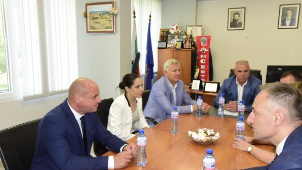 Кметът на Разлог инж. Красимир Герчев се срещна с министър инж. Виолета Коритарова