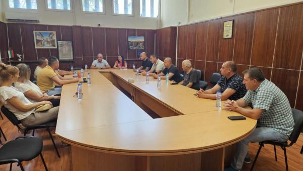 Кметът Апостол Апостолов проведе работна среща с кметовете по населени места