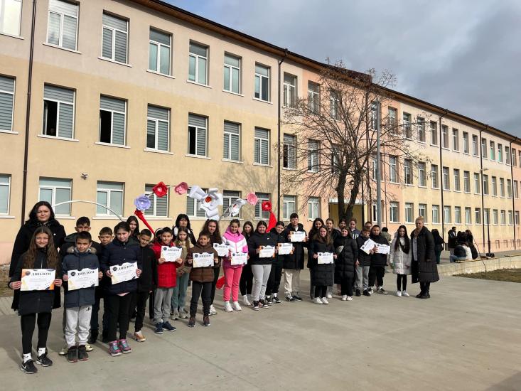 Тържествено връчиха дипломите на ученици със значителни успехи от олимпиада в Симитли