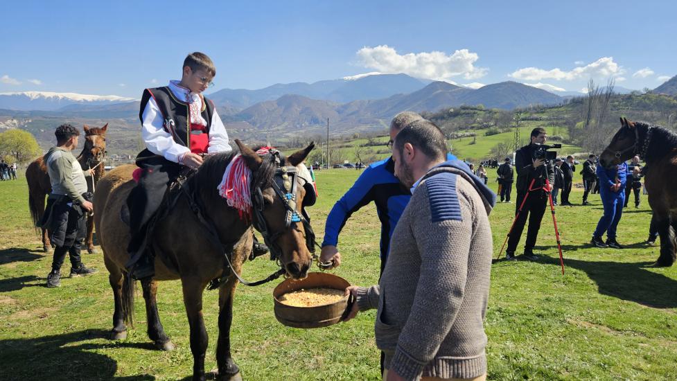 Атрактивни кушии за Тодоровден в Симитлийско