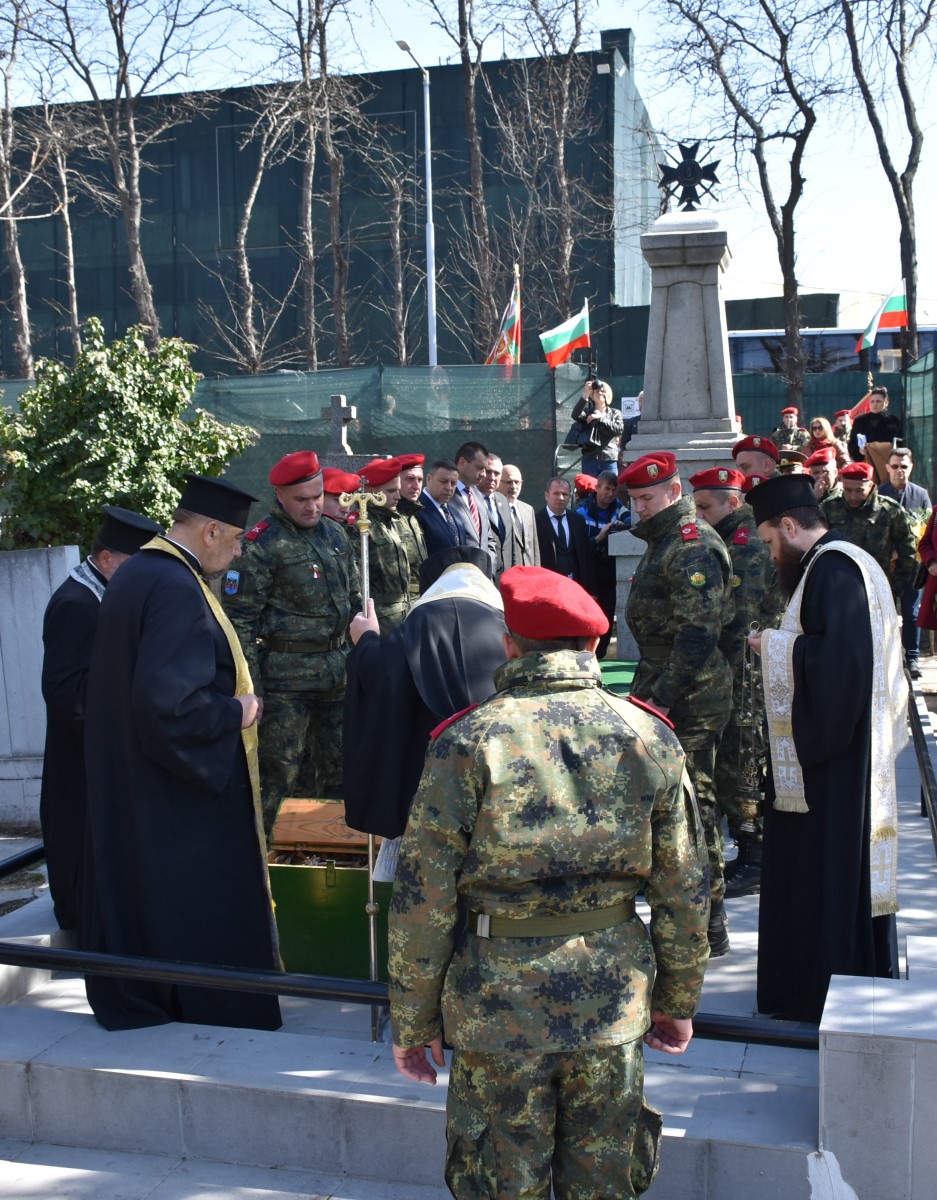 С ритуал панихида бе представен реставрираният паметник костница в Благоевград