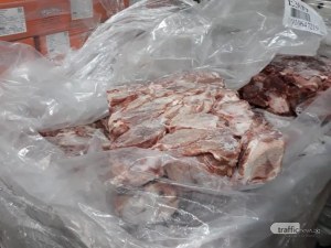 Преди Великден откриха тонове хранителни продукти с изтекъл срок на годност в 9 града