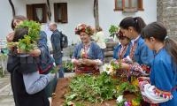 Летен фестивал  Еньовски тайнства  събра стотици в гоцеделчевското село Делчево