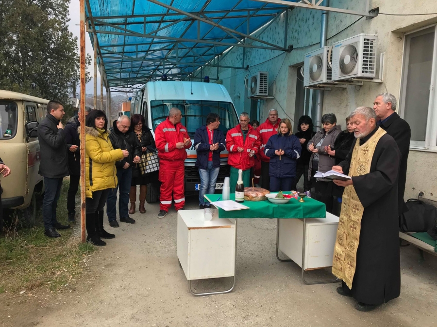 Спешната помощ в Симитли с нова линейка