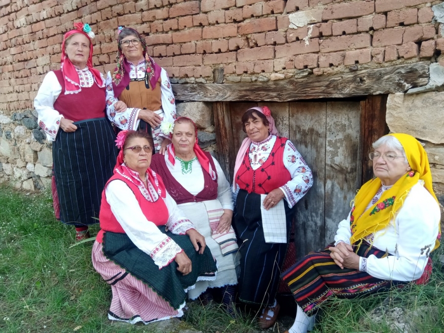 Женска фолклорна група Детелина - Симитли спечели престижно място на  Световен шампионат по фолклор