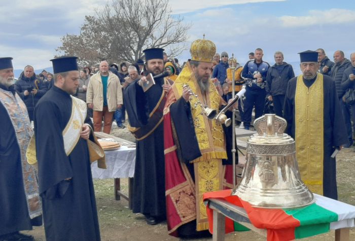 Проф. Георги Михайлов в Церово: Похвално е как хората тук сбъдват мечтата си за своя църква!