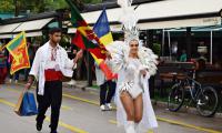 Младежи от 25 държави дефилираха по улиците на Сандански, състезават се в конкурс за красота