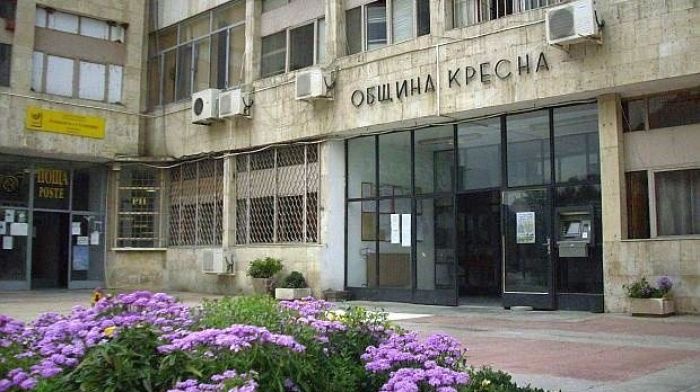 Режим на уличното осветление в Кресна заради скъпия ток