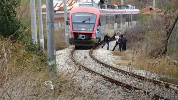 Млад мъж от Петрич е загинал, след като е блъснат от влак преди жп гара  Кресна