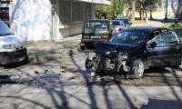 Две коли се удариха на кръстовище в Благоевград