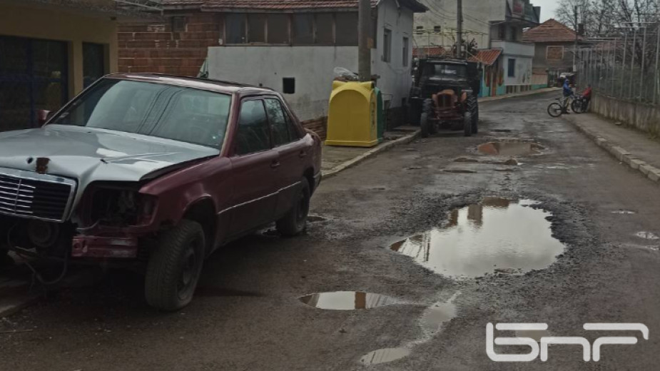 Пътищата в подгорските села са в трагично състояние