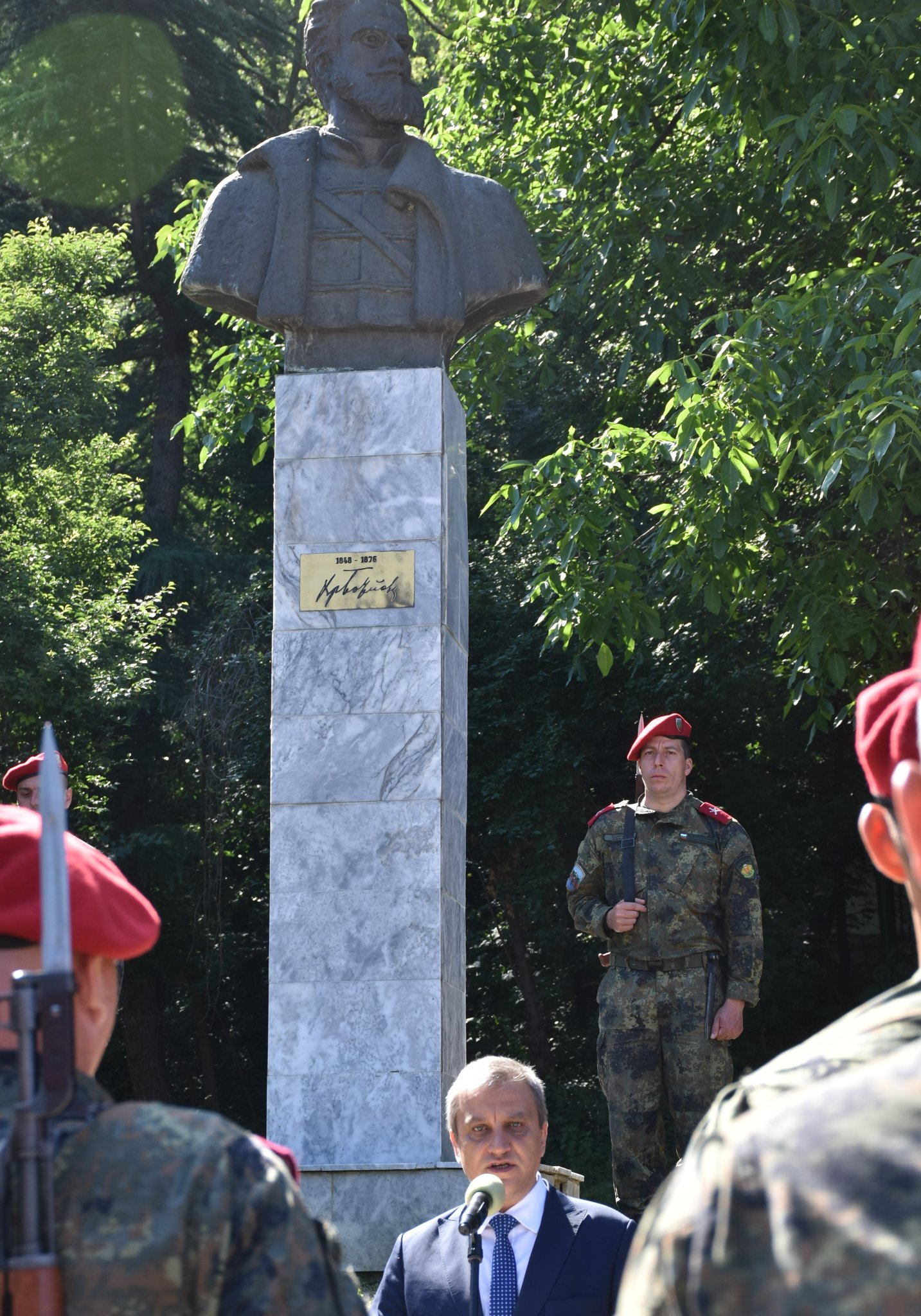 Кметът Илко Стоянов: Днес не е празник! Днес отбелязваме 146 години от смъртта на революционера и поета Христо Ботев!