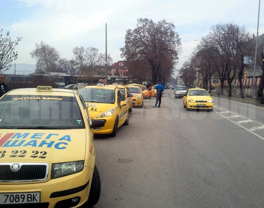 Цените на таксиметровите услуги в Благоевград няма да се повишават