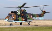 Военен хеликоптер Кугър оглежда мястото в Пирин